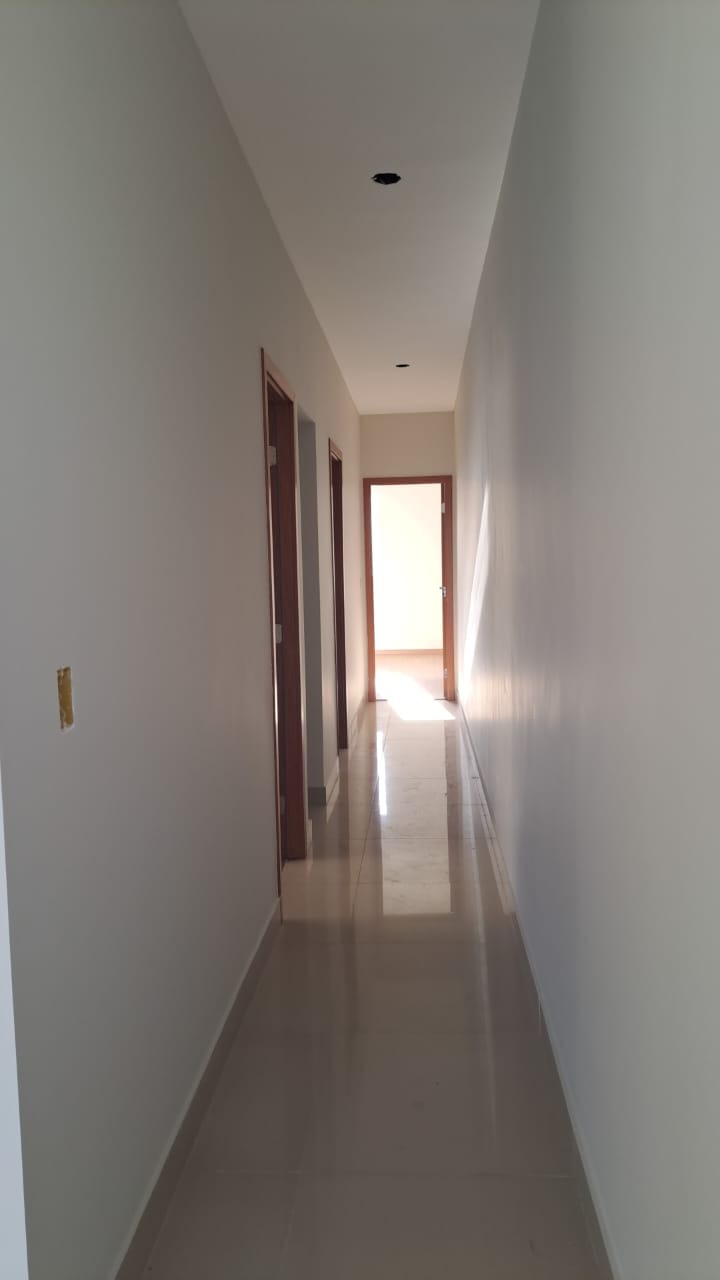 Casa à venda com 3 quartos, 90m² - Foto 8