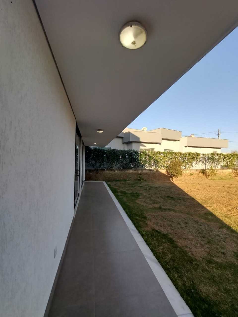 Casa de Condomínio à venda com 3 quartos, 240m² - Foto 18