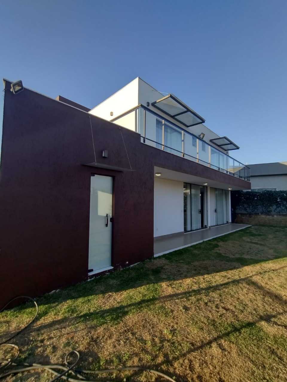 Casa de Condomínio à venda com 3 quartos, 240m² - Foto 14