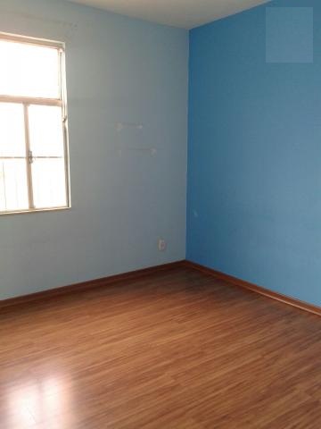 Apartamento à venda com 3 quartos, 76m² - Foto 2