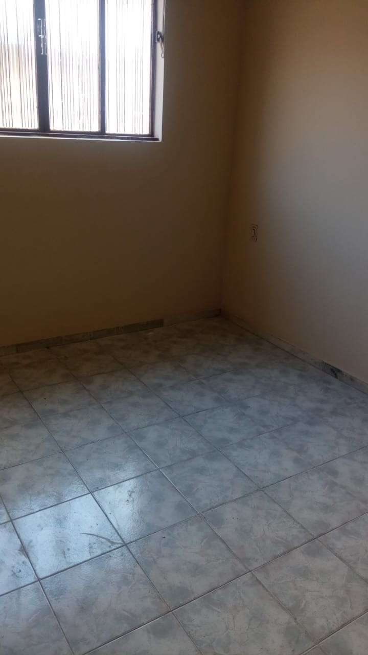 Casa para alugar com 3 quartos, 80m² - Foto 12