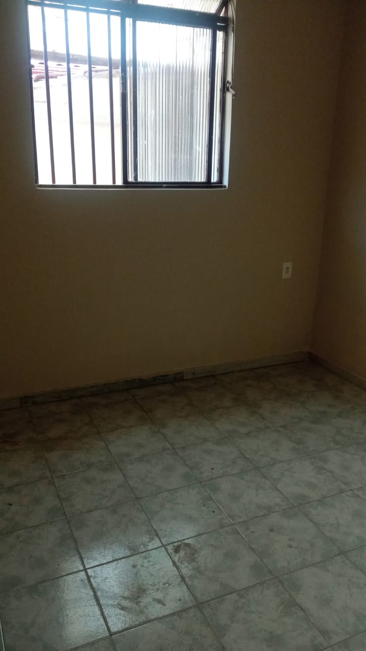 Casa para alugar com 3 quartos, 80m² - Foto 11