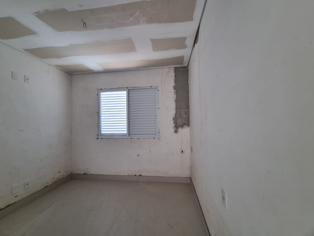 Apartamento à venda com 3 quartos, 92m² - Foto 4