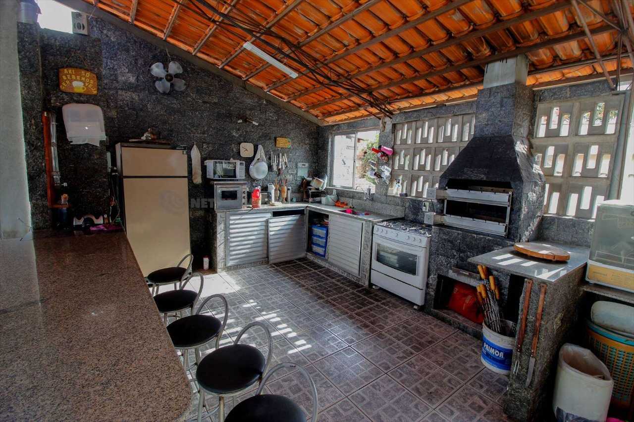 Casa à venda com 5 quartos, 250m² - Foto 22