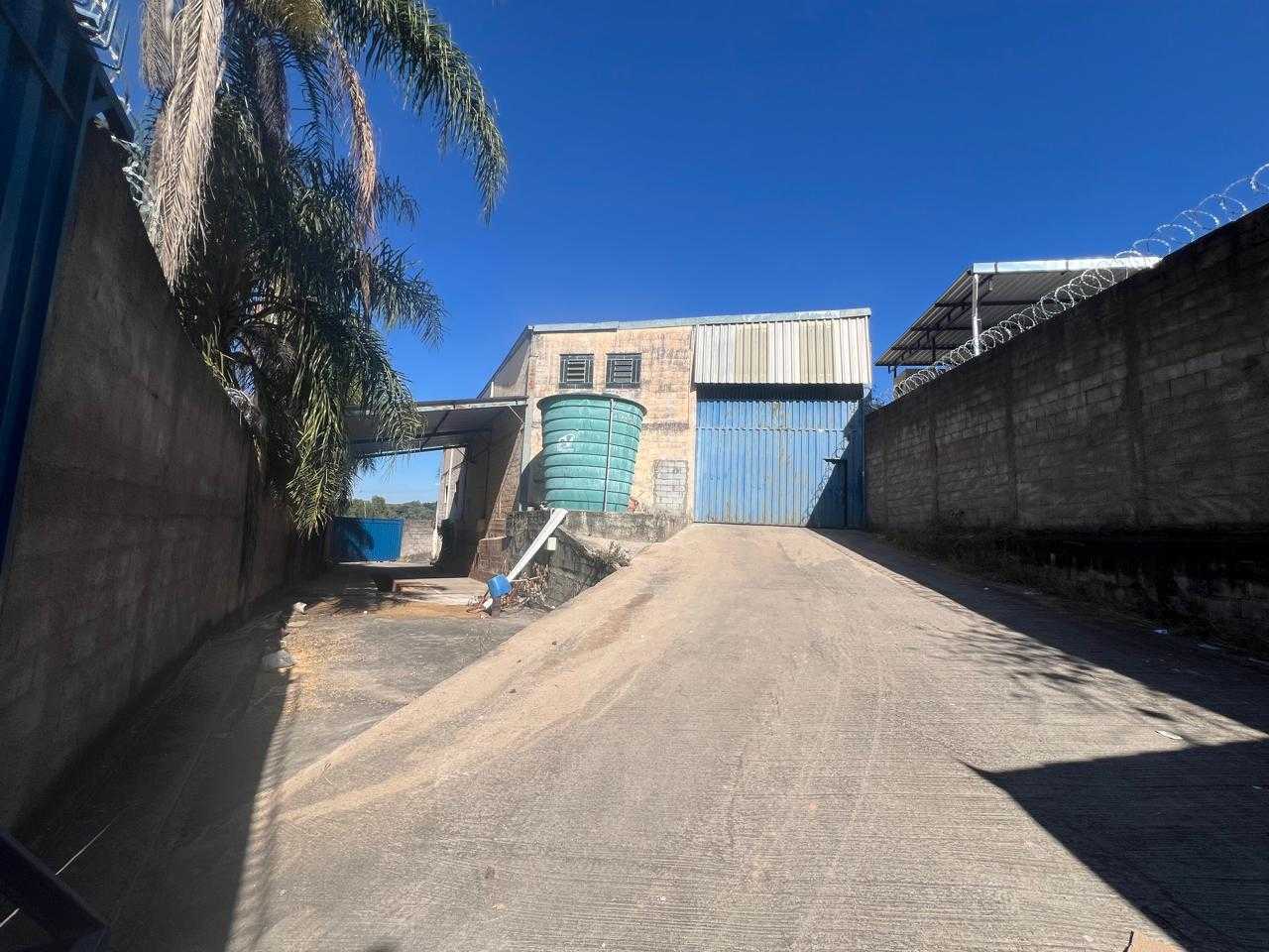 Depósito-Galpão-Armazém para alugar com 1 quarto, 500m² - Foto 9