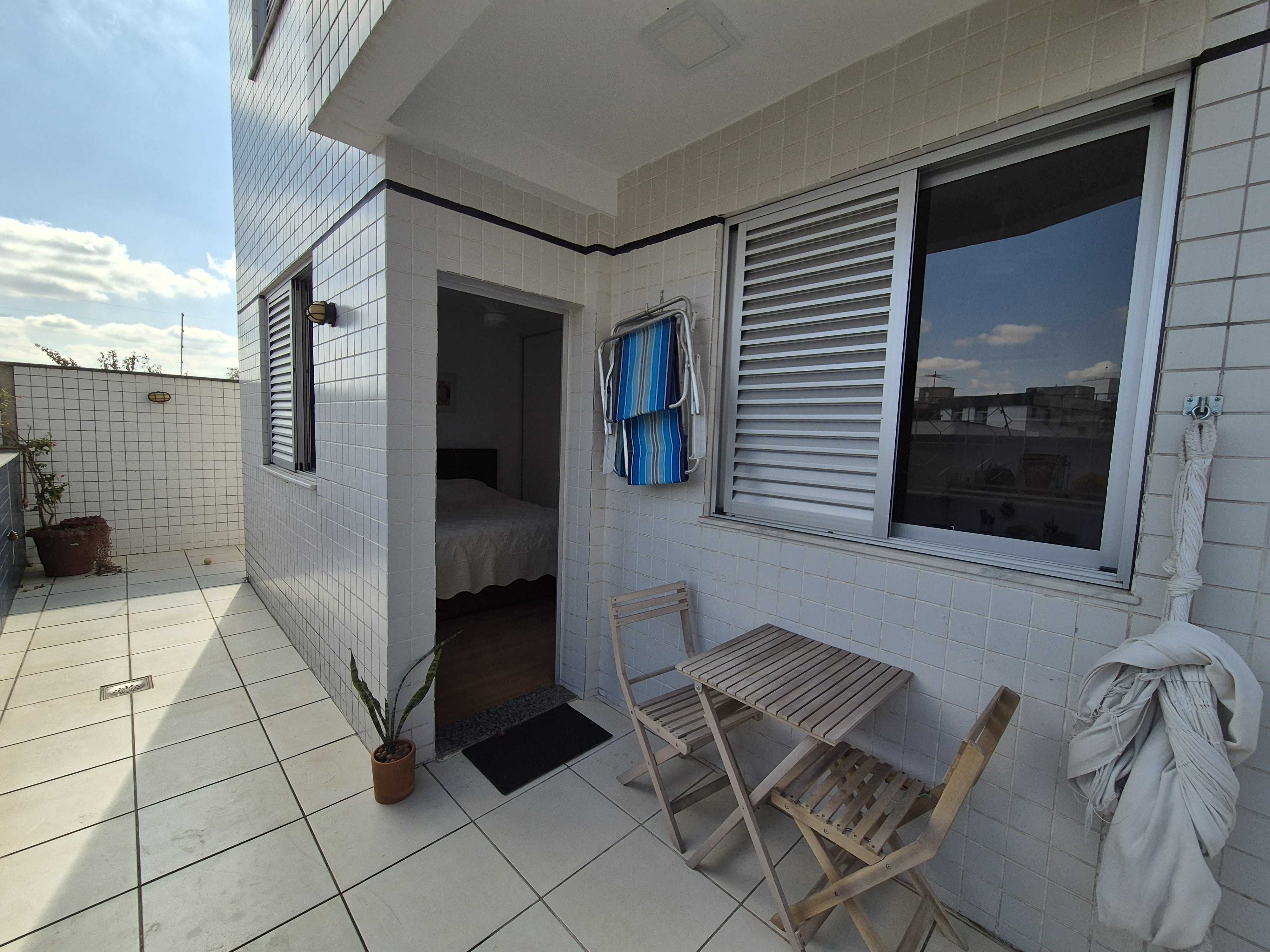 Apartamento à venda com 3 quartos, 111m² - Foto 8