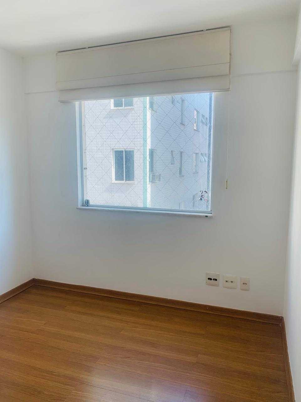 Apartamento à venda com 3 quartos, 176m² - Foto 9