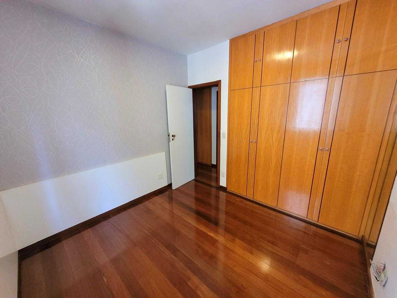 Apartamento à venda com 4 quartos, 176m² - Foto 6