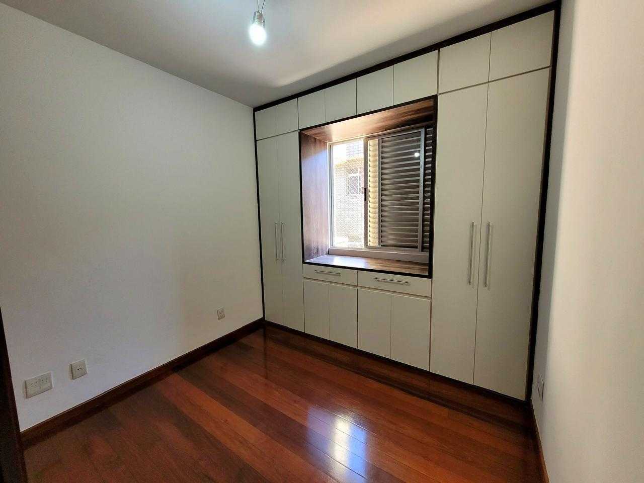 Apartamento à venda com 4 quartos, 176m² - Foto 11