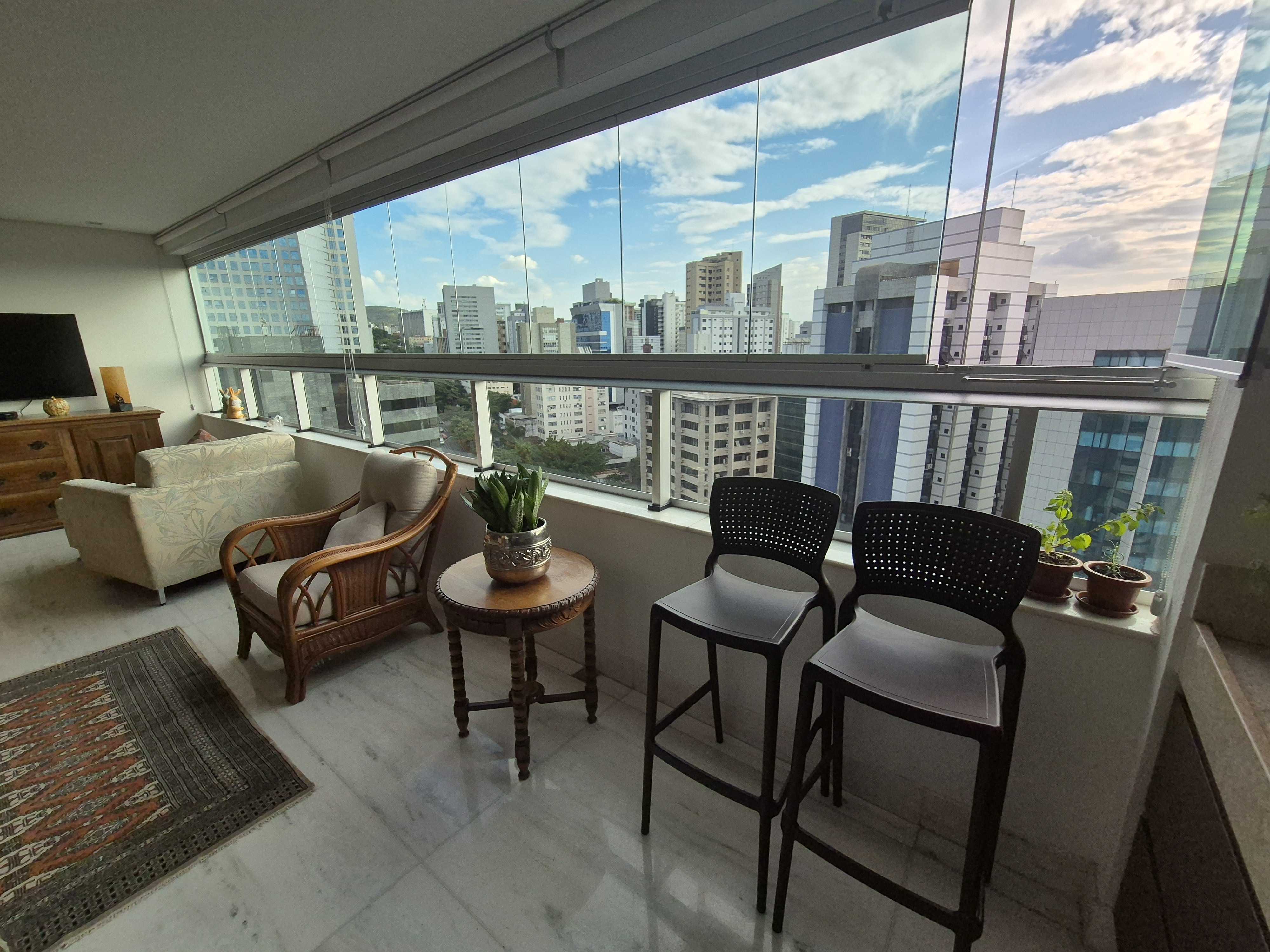 Apartamento para alugar com 4 quartos, 191m² - Foto 7