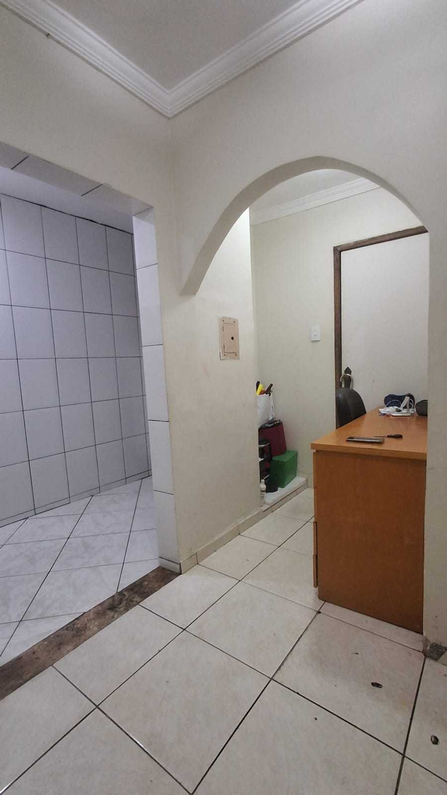 Apartamento à venda com 3 quartos, 24m² - Foto 3