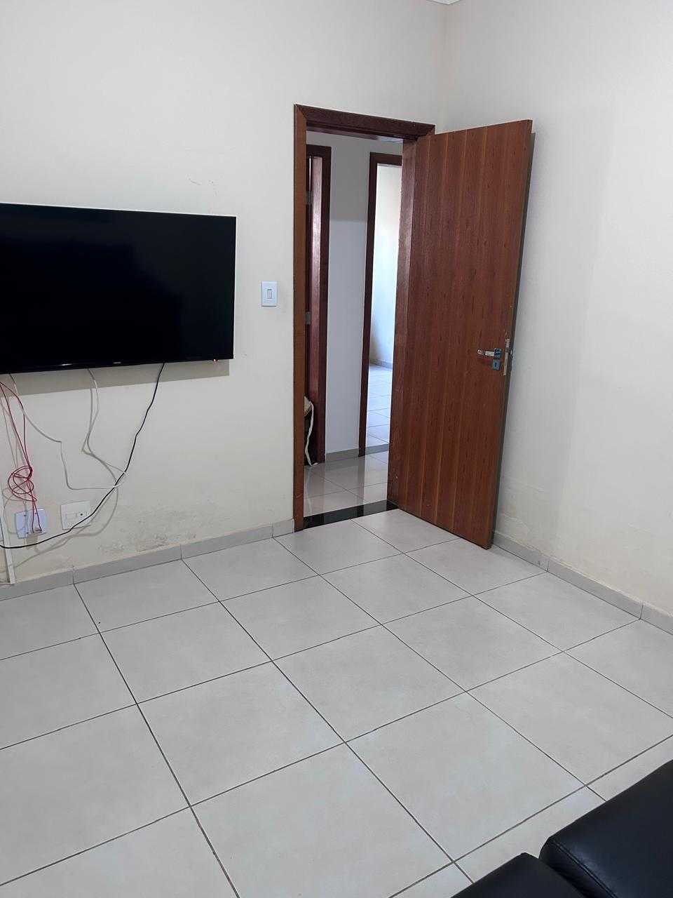 Apartamento à venda com 3 quartos, 87m² - Foto 2