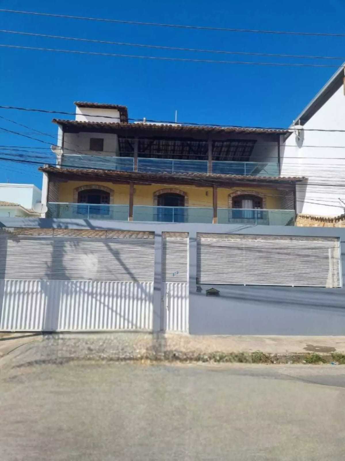 Casa para alugar com 6 quartos, 286m² - Foto 1