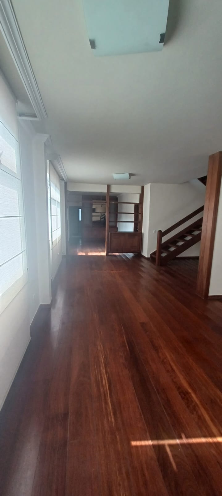 Cobertura à venda com 4 quartos, 389m² - Foto 2