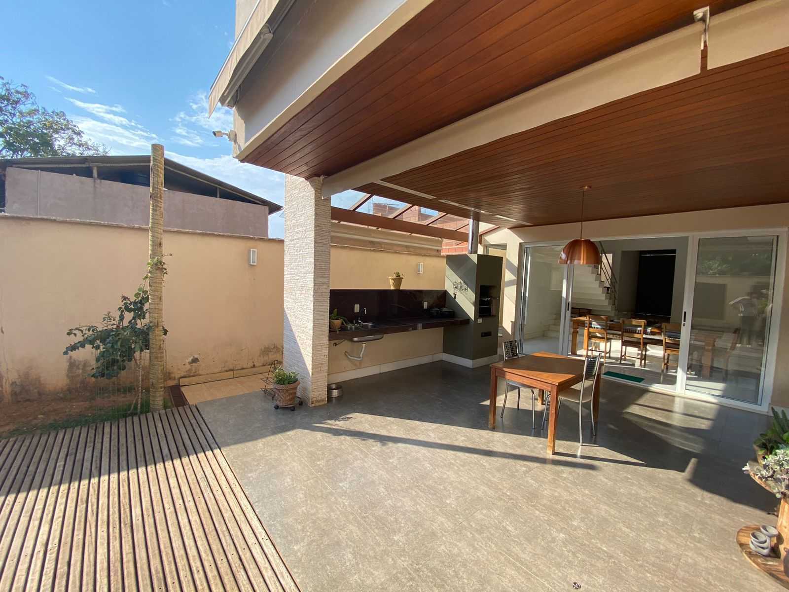 Casa à venda com 3 quartos, 254m² - Foto 10