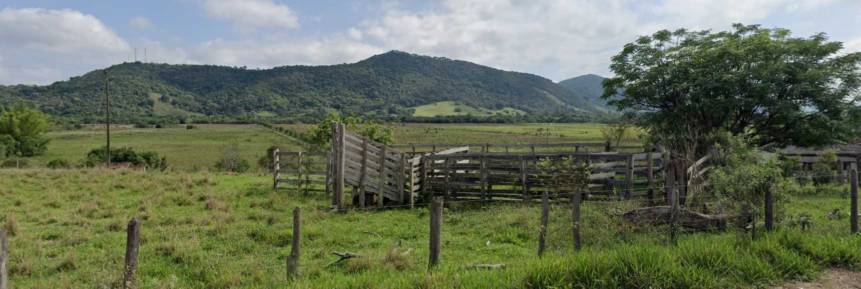 Chácara à venda com 2 quartos, 210000m² - Foto 15