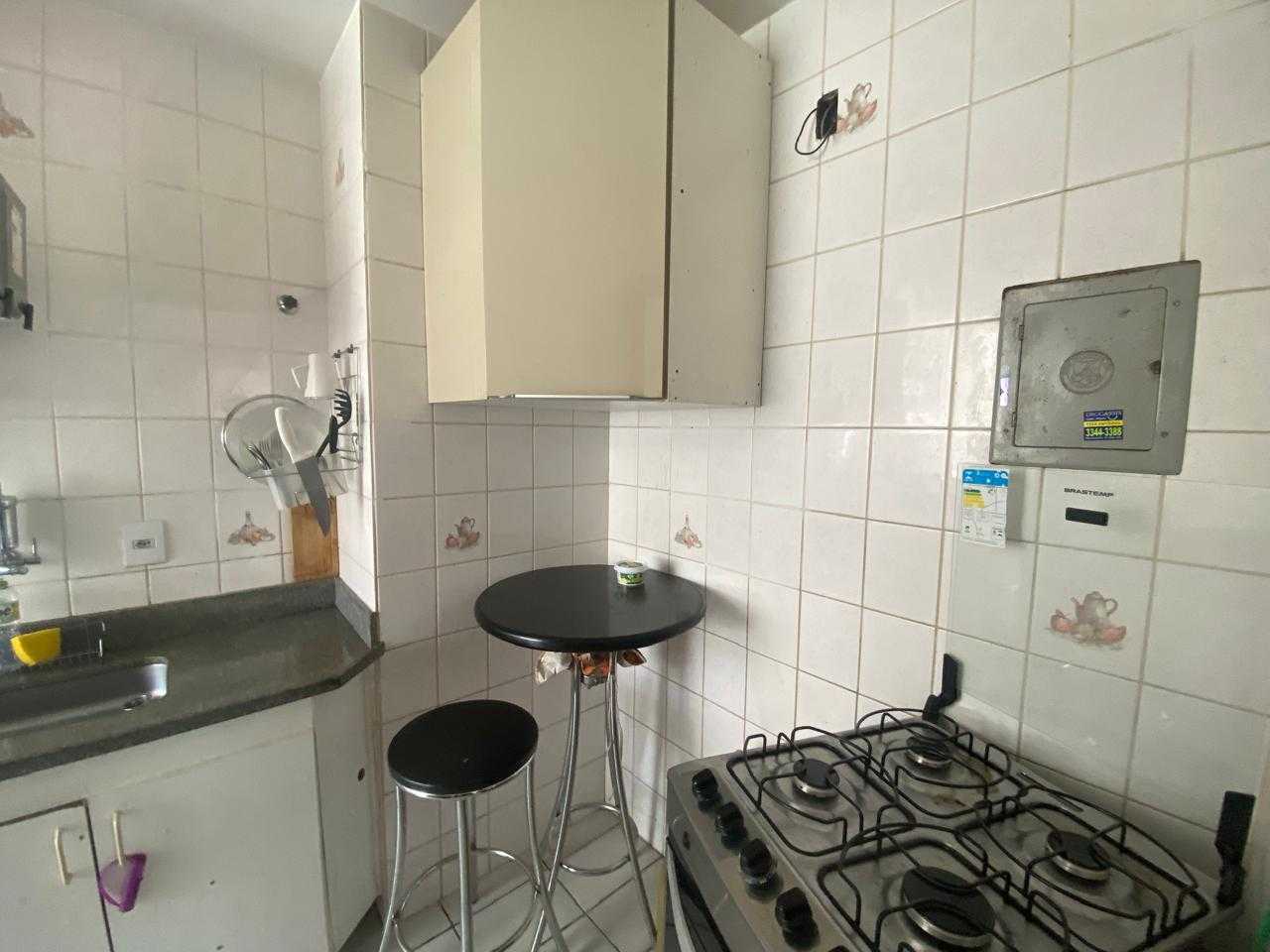 Apartamento à venda com 3 quartos, 107m² - Foto 6