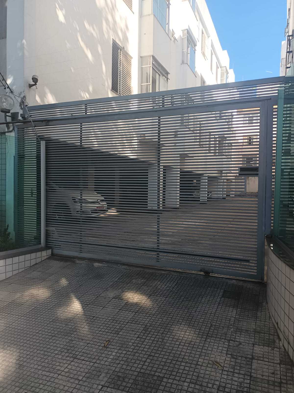 Apartamento à venda com 3 quartos, 79m² - Foto 2