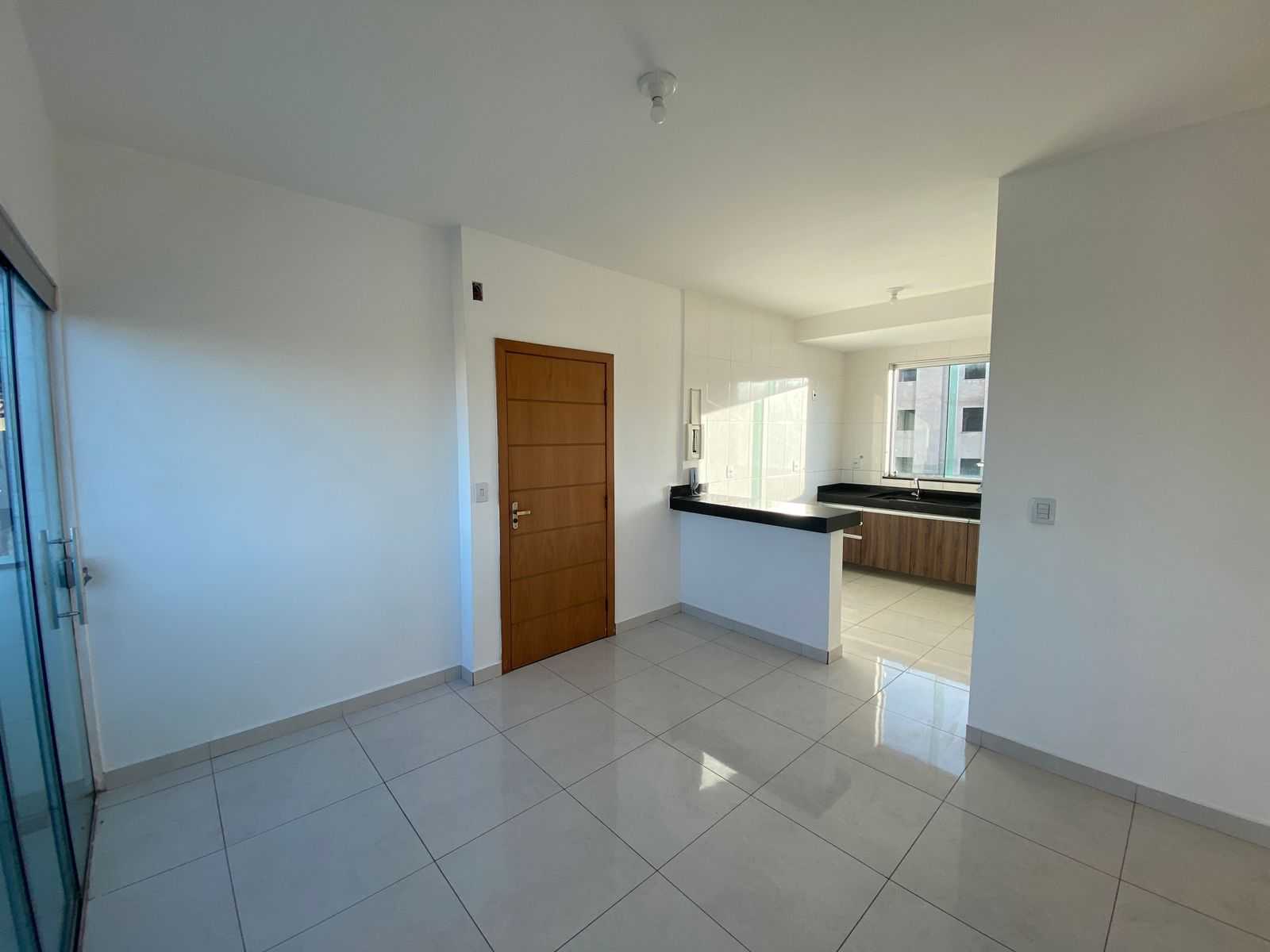 Apartamento à venda com 3 quartos, 75m² - Foto 3