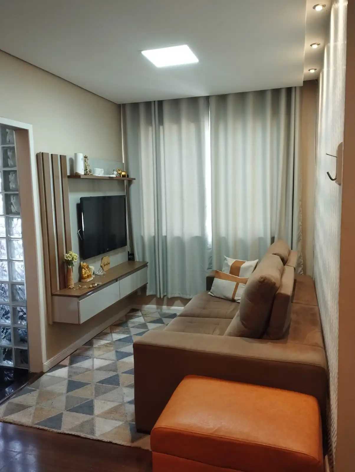 Apartamento à venda com 3 quartos, 80m² - Foto 2