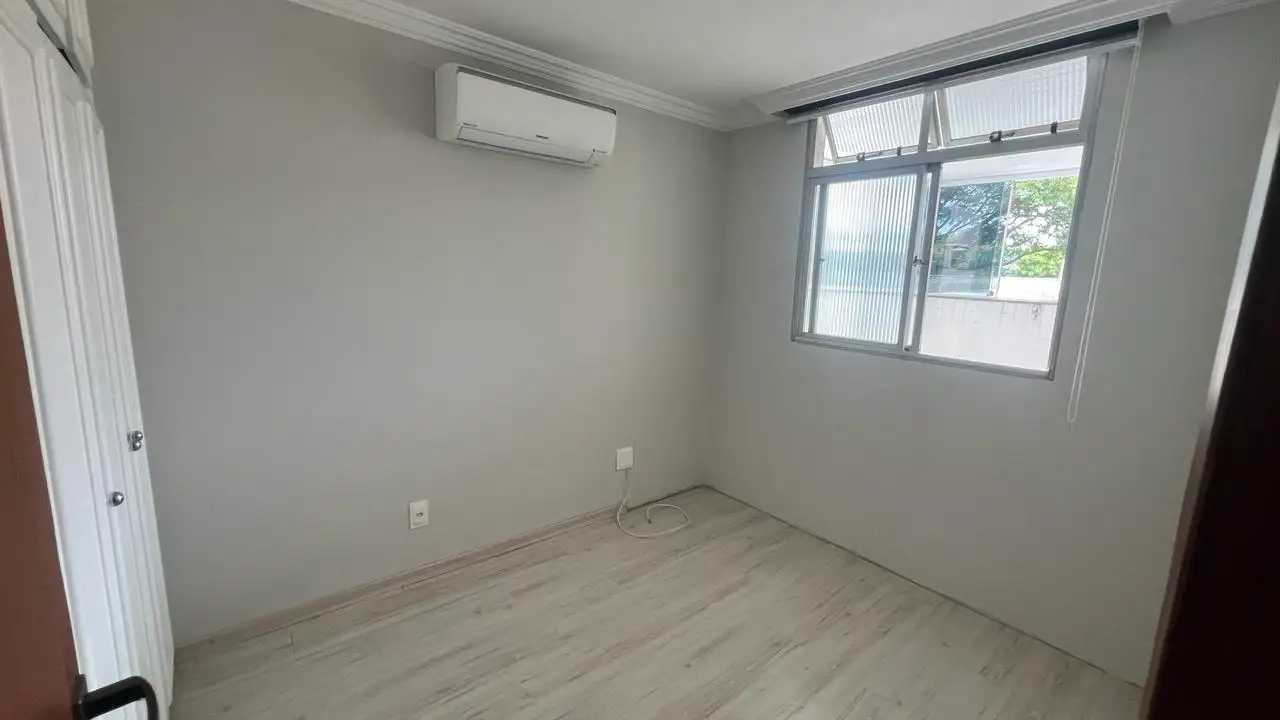 Apartamento à venda com 4 quartos, 145m² - Foto 5