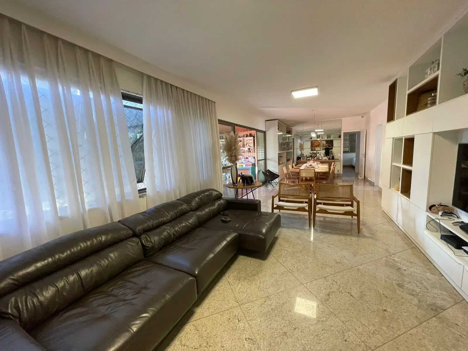 Apartamento à venda com 4 quartos, 174m² - Foto 4