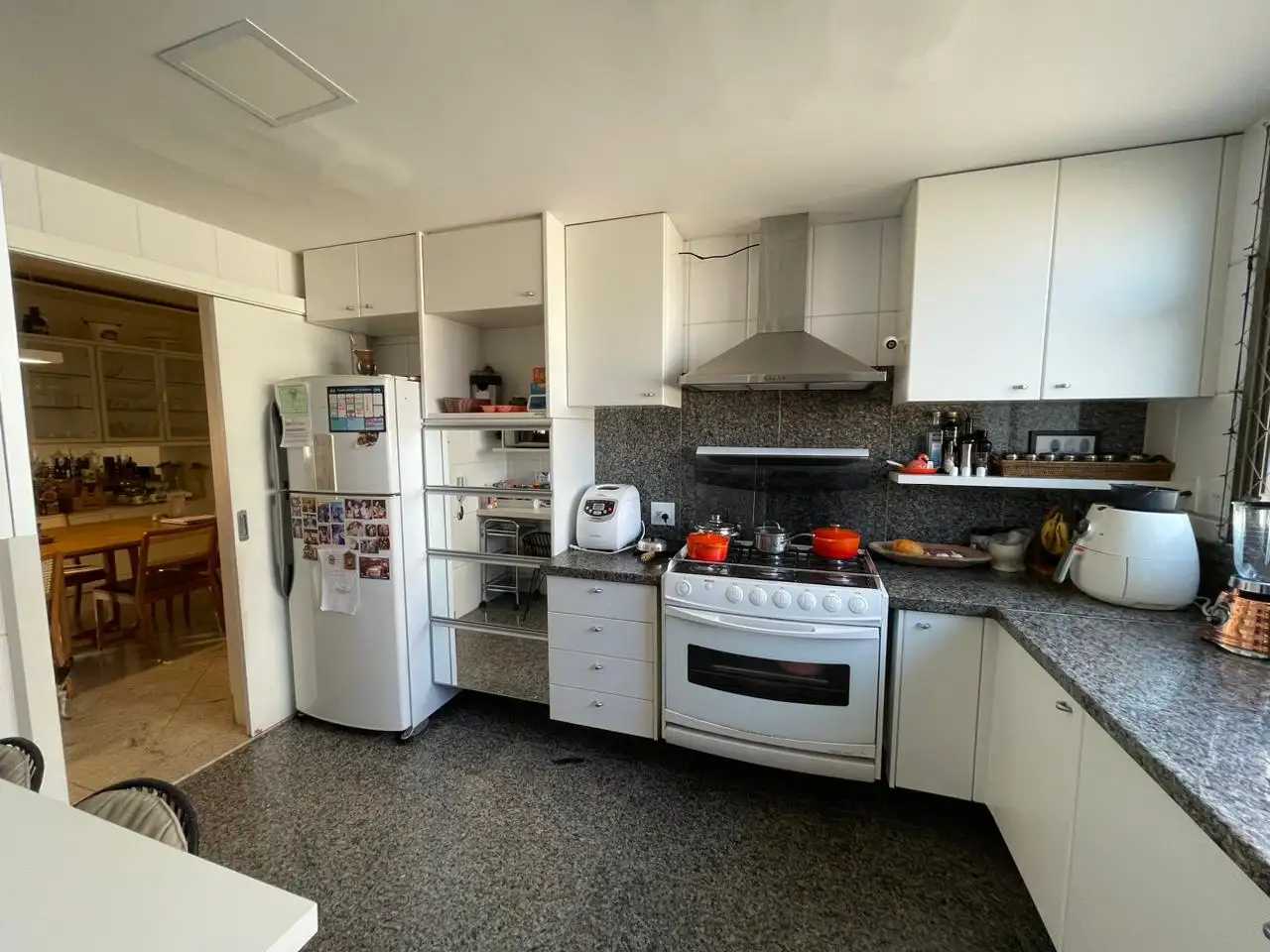 Apartamento à venda com 4 quartos, 174m² - Foto 6