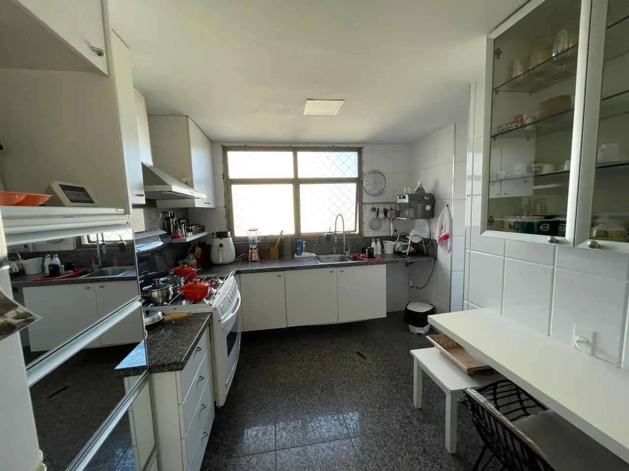 Apartamento à venda com 4 quartos, 174m² - Foto 24