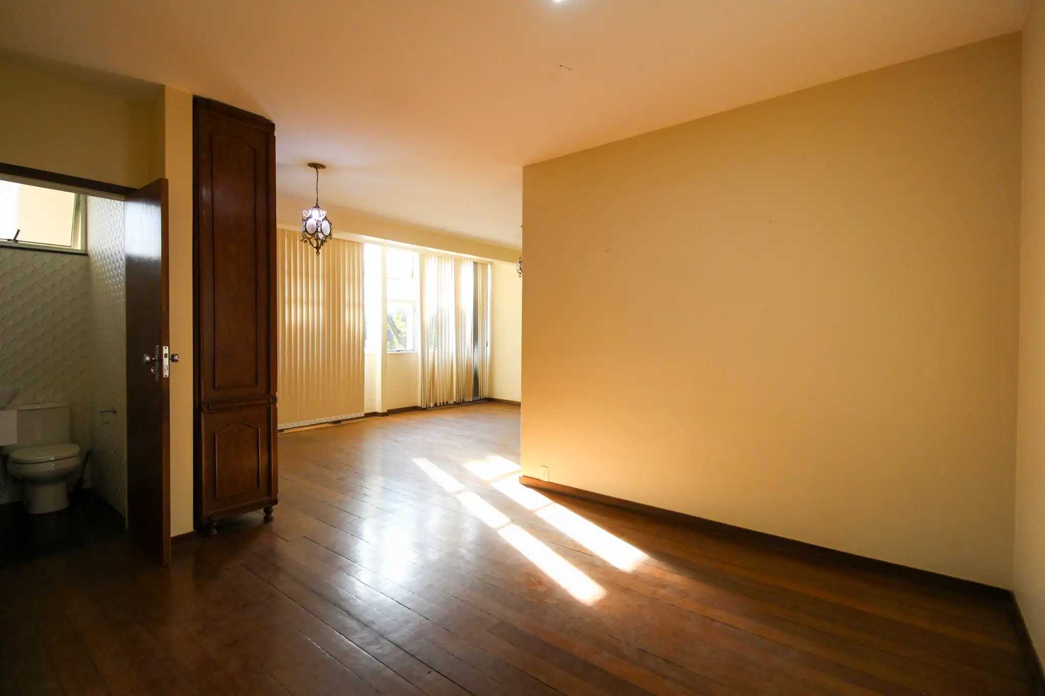 Apartamento à venda com 4 quartos, 190m² - Foto 13