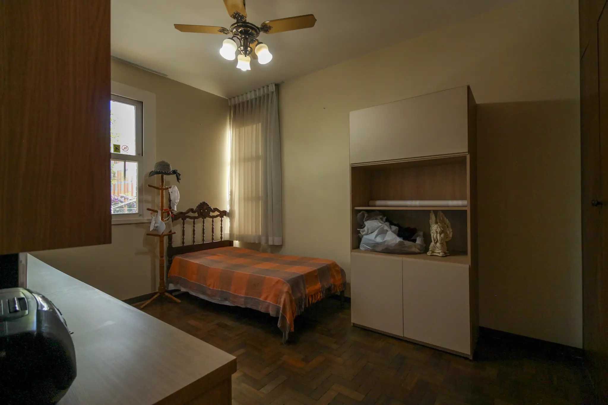 Apartamento à venda com 4 quartos, 190m² - Foto 18