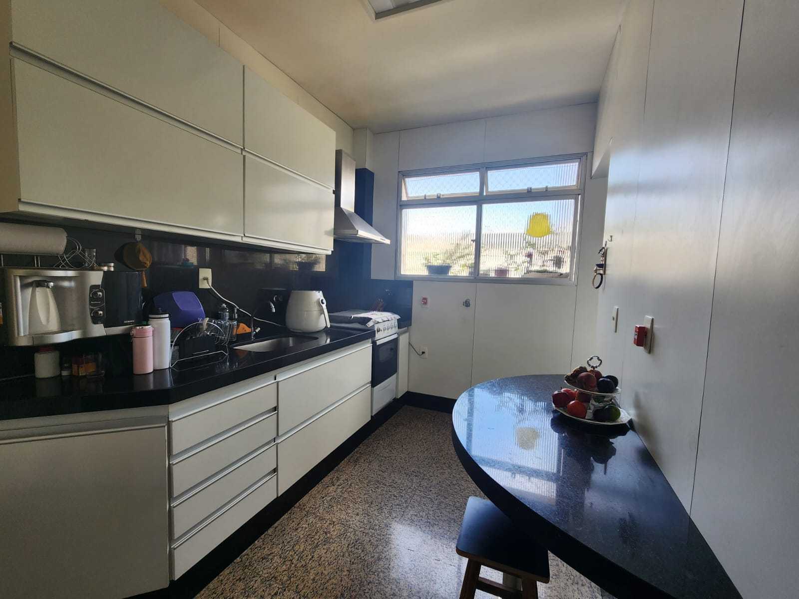 Apartamento à venda com 4 quartos, 131m² - Foto 11