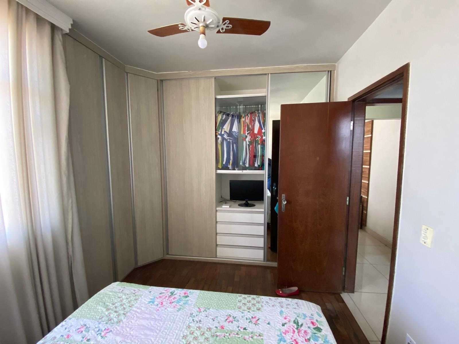 Apartamento à venda com 3 quartos, 77m² - Foto 7