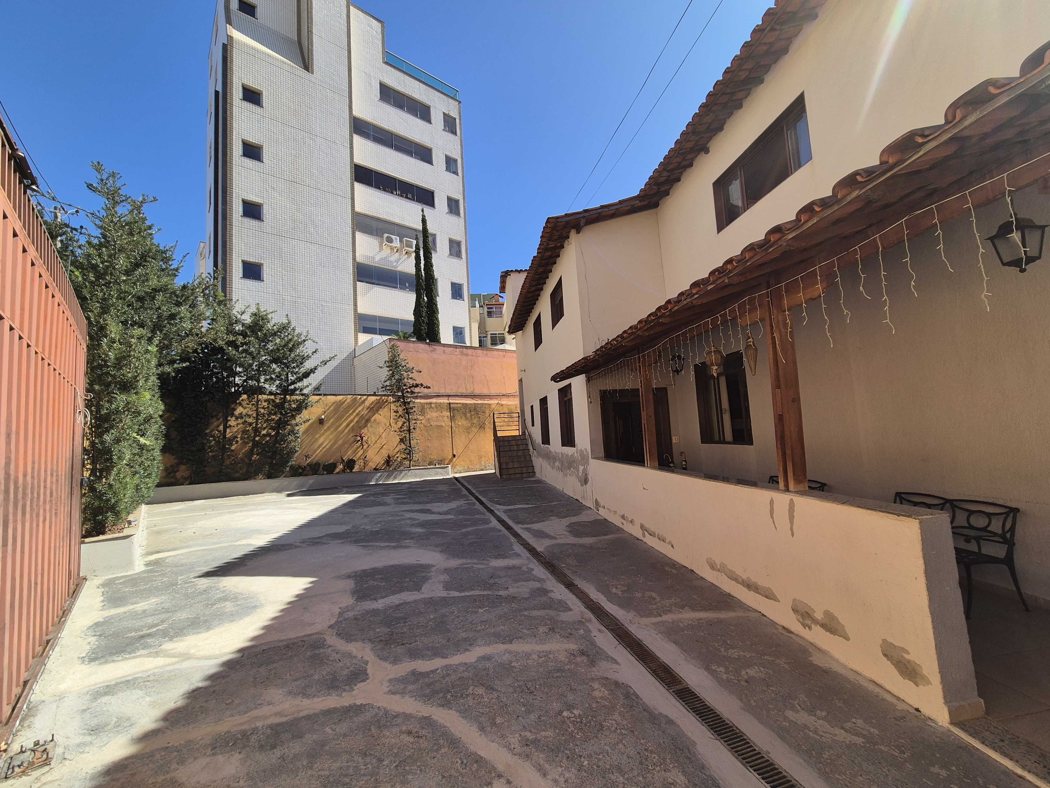 Casa à venda com 4 quartos, 448m² - Foto 19