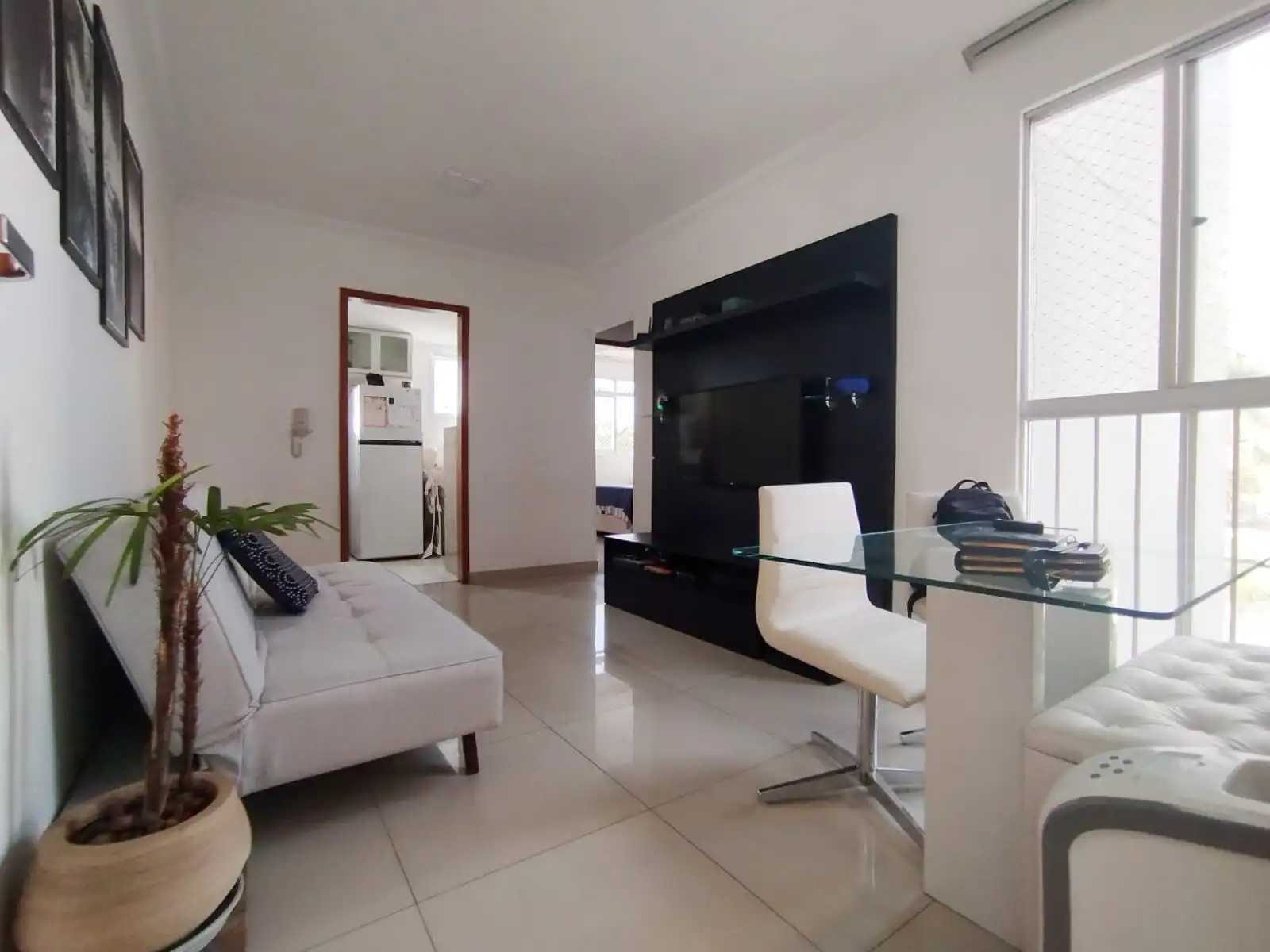 Apartamento à venda com 2 quartos, 47m² - Foto 2