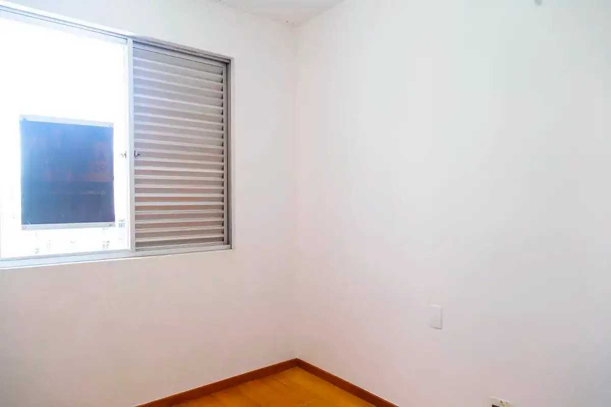 Apartamento à venda com 2 quartos, 85m² - Foto 17