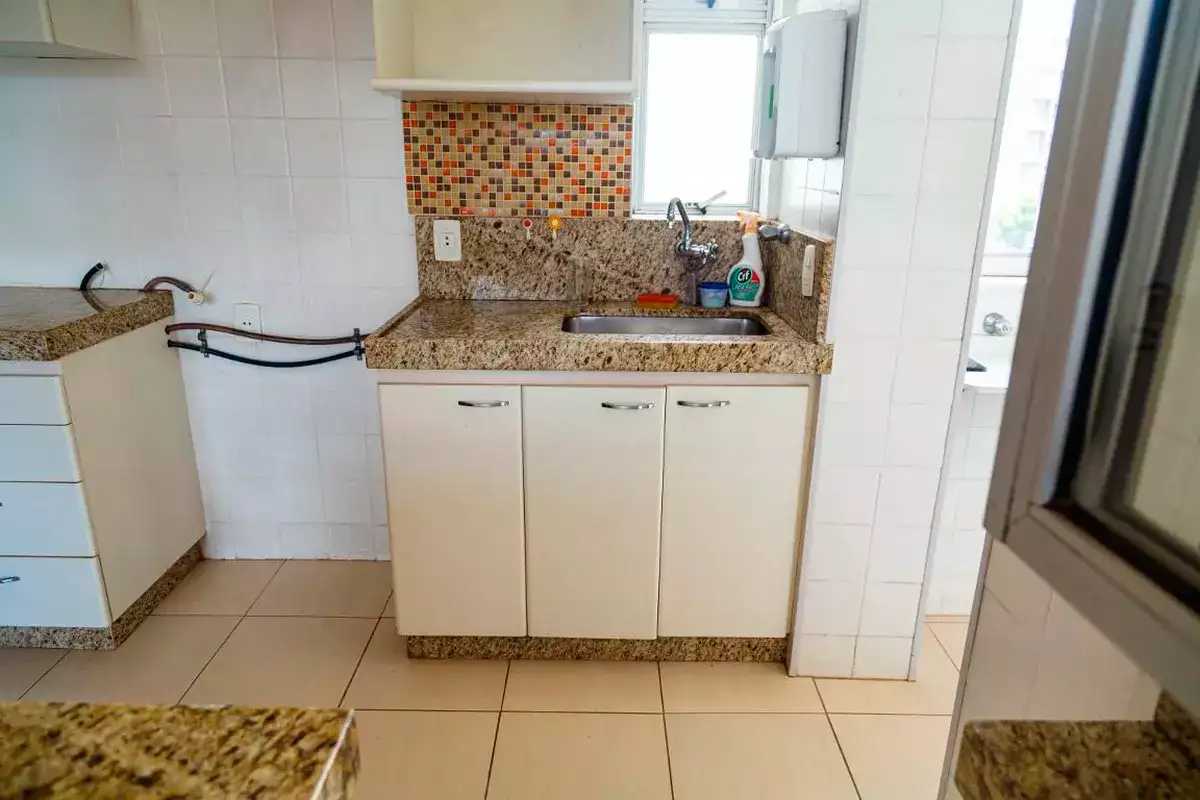 Apartamento à venda com 2 quartos, 85m² - Foto 19