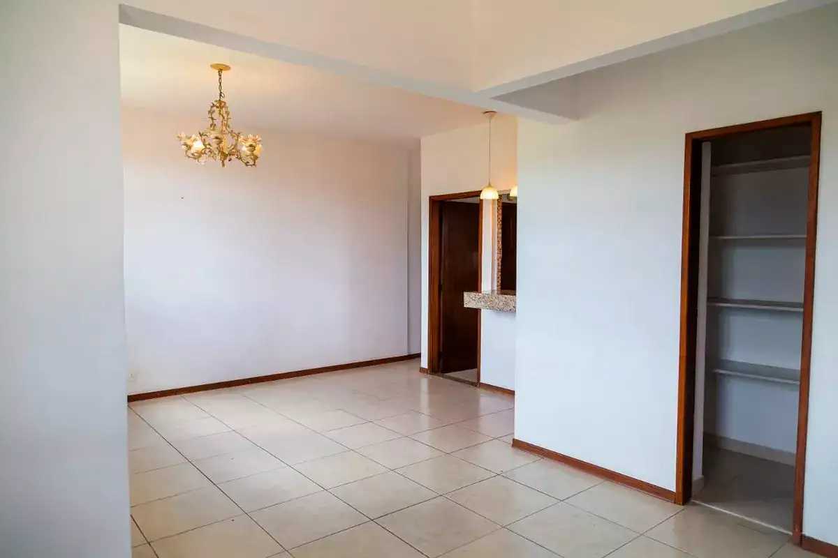 Apartamento à venda com 2 quartos, 85m² - Foto 9