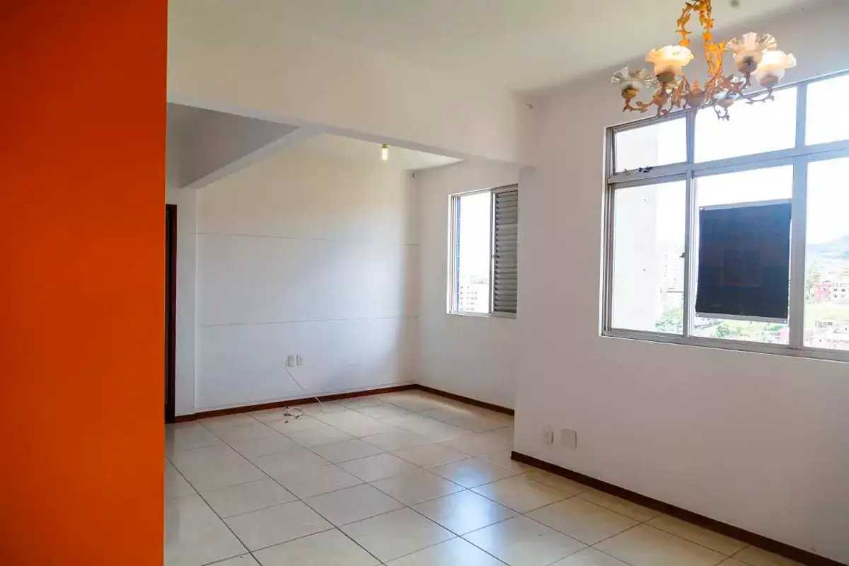 Apartamento à venda com 2 quartos, 85m² - Foto 2