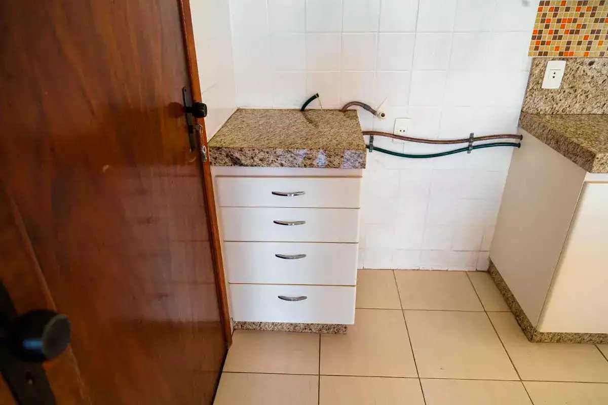 Apartamento à venda com 2 quartos, 85m² - Foto 21