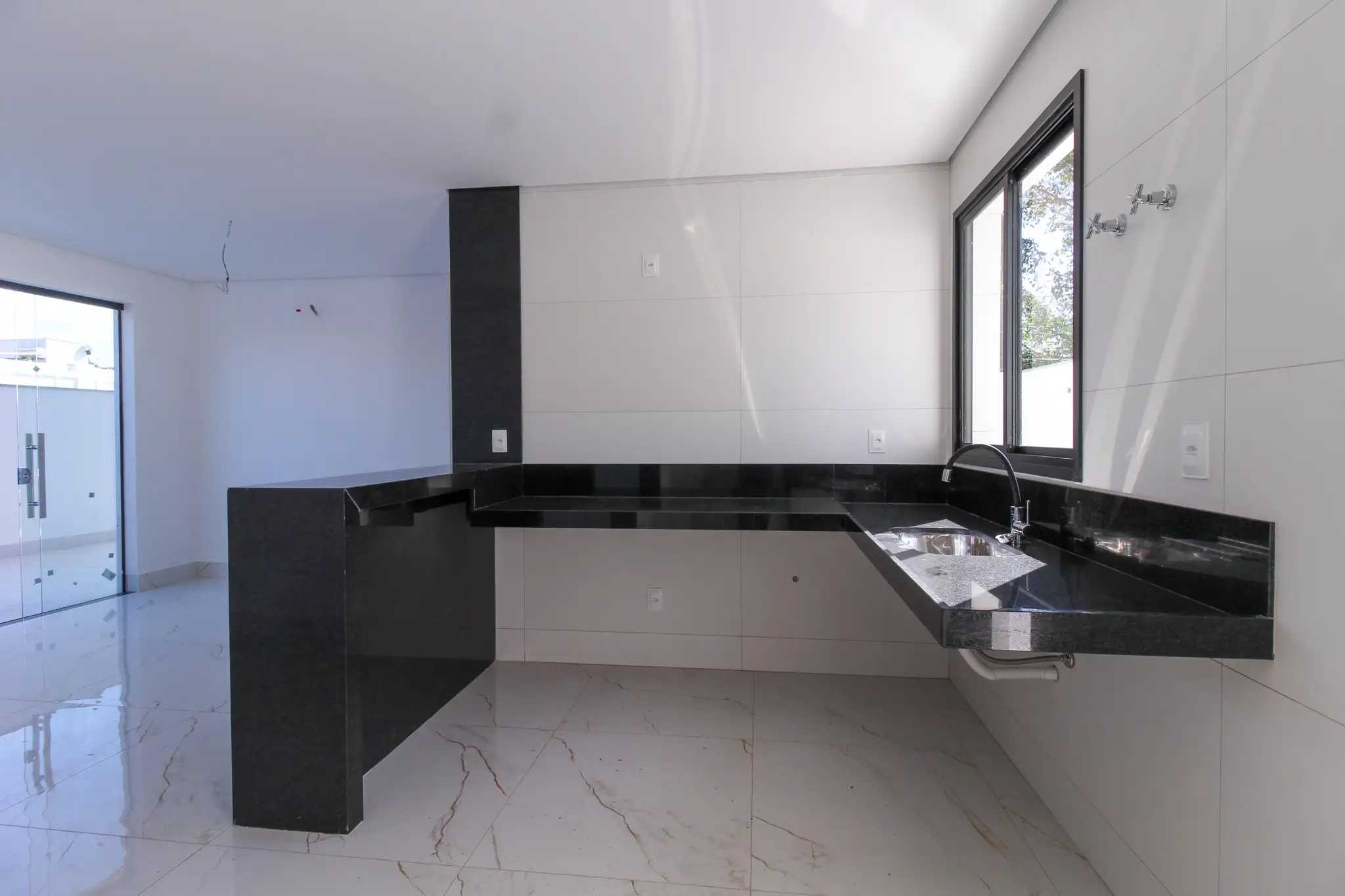 Apartamento à venda com 3 quartos, 148m² - Foto 13