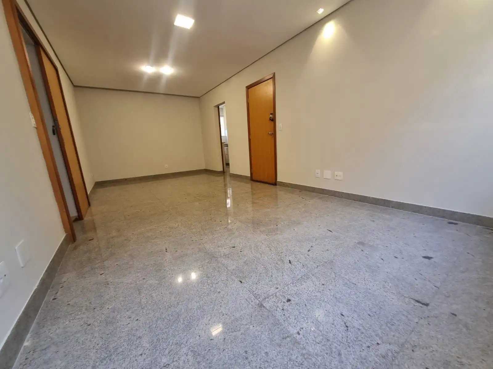 Apartamento à venda com 3 quartos, 86m² - Foto 17