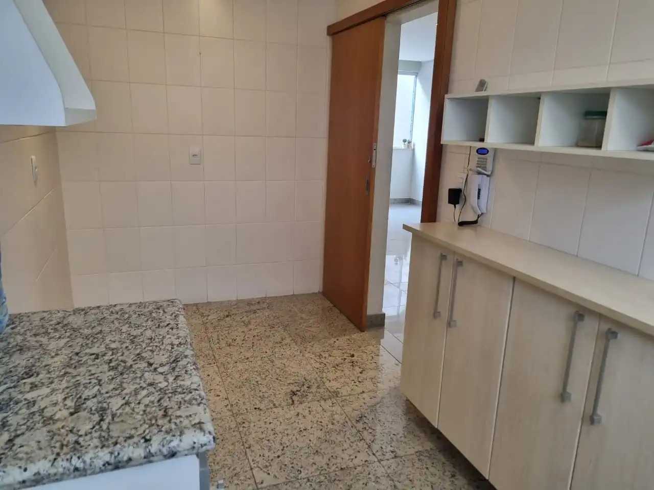 Apartamento à venda com 3 quartos, 86m² - Foto 14