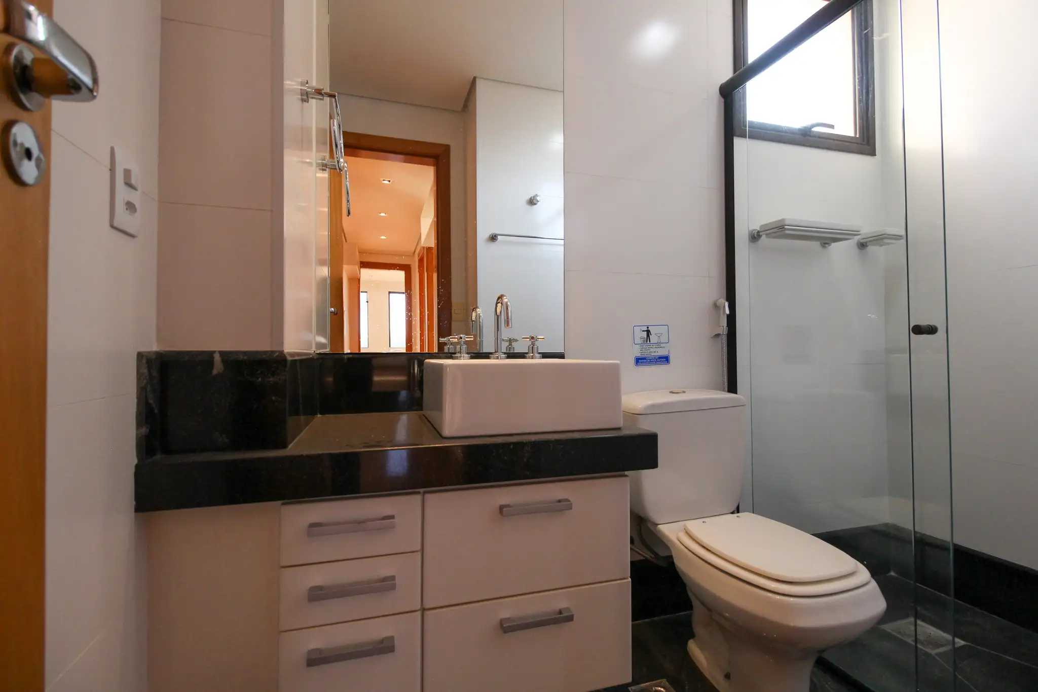 Apartamento à venda com 4 quartos, 216m² - Foto 10