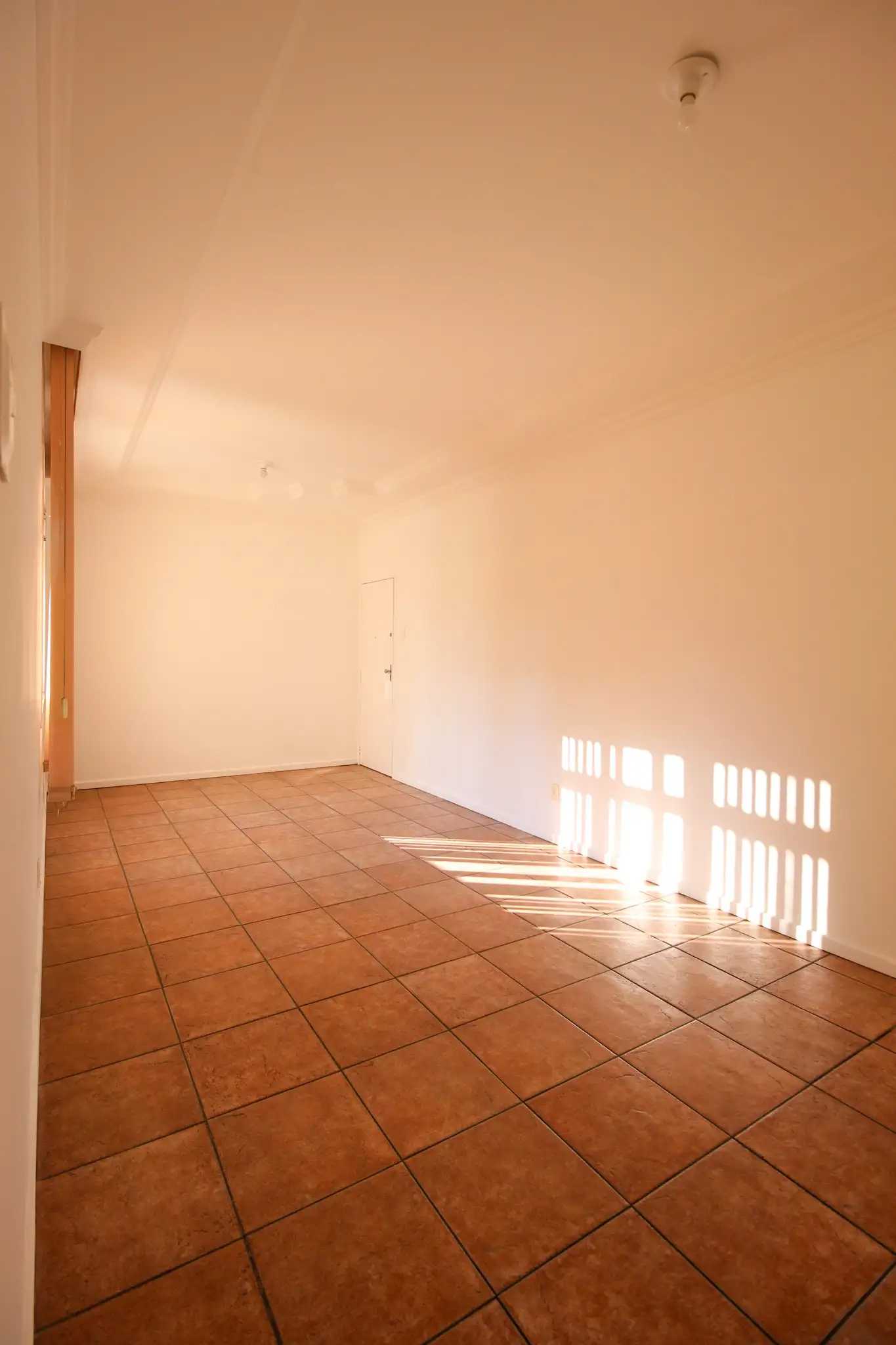 Apartamento à venda com 3 quartos, 95m² - Foto 3