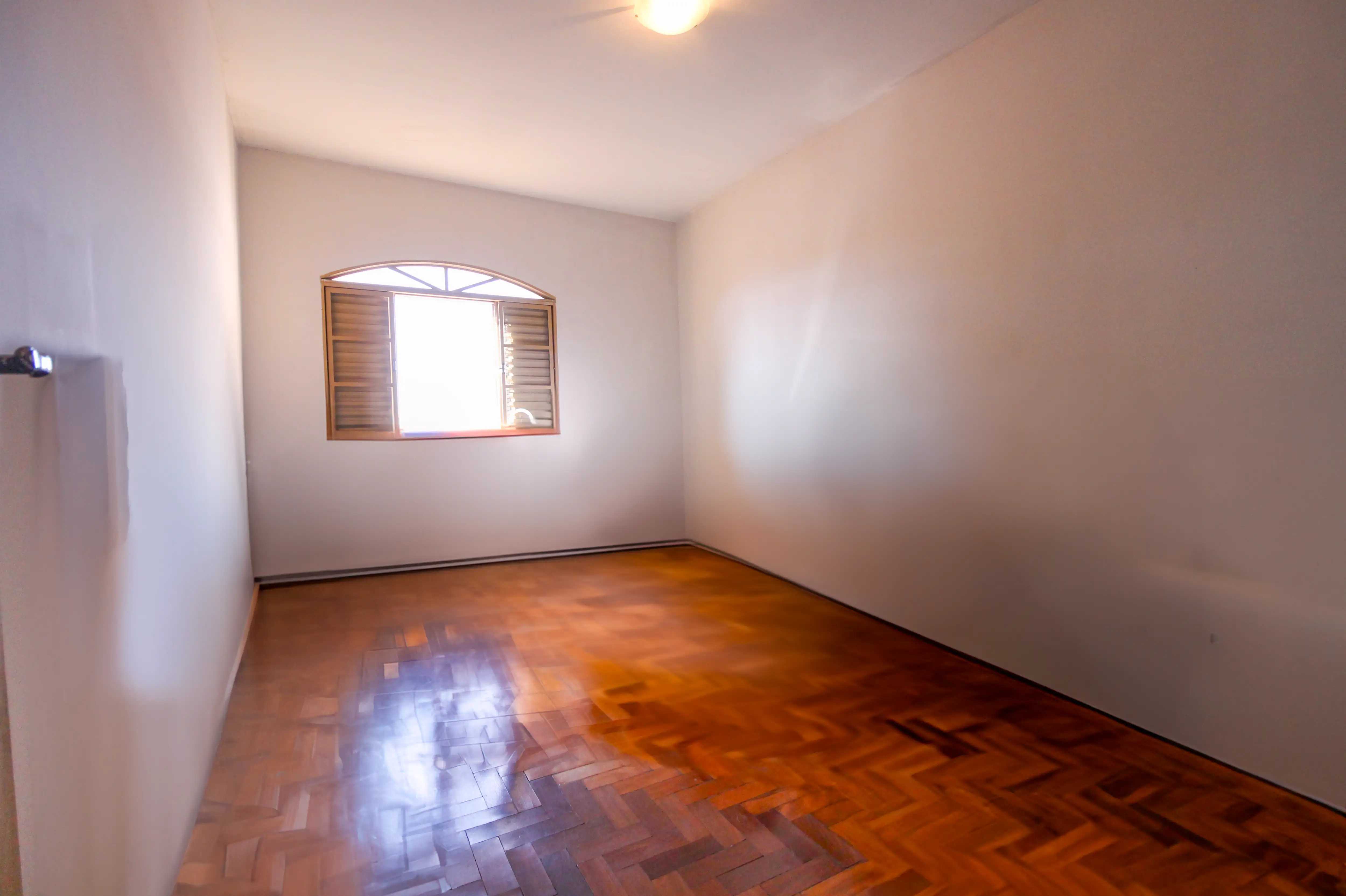 Casa à venda com 4 quartos, 185m² - Foto 12