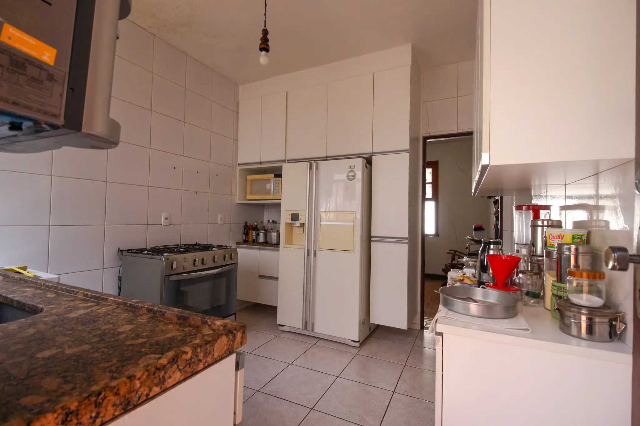 Casa à venda com 4 quartos, 270m² - Foto 10