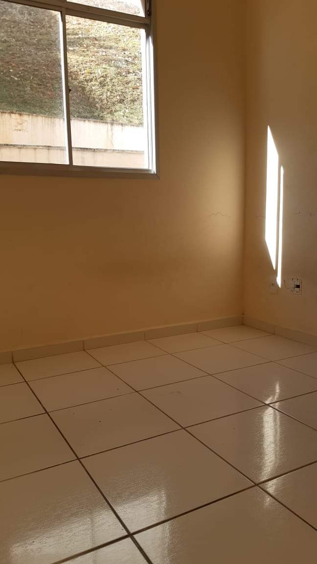 Apartamento à venda com 2 quartos, 48m² - Foto 2