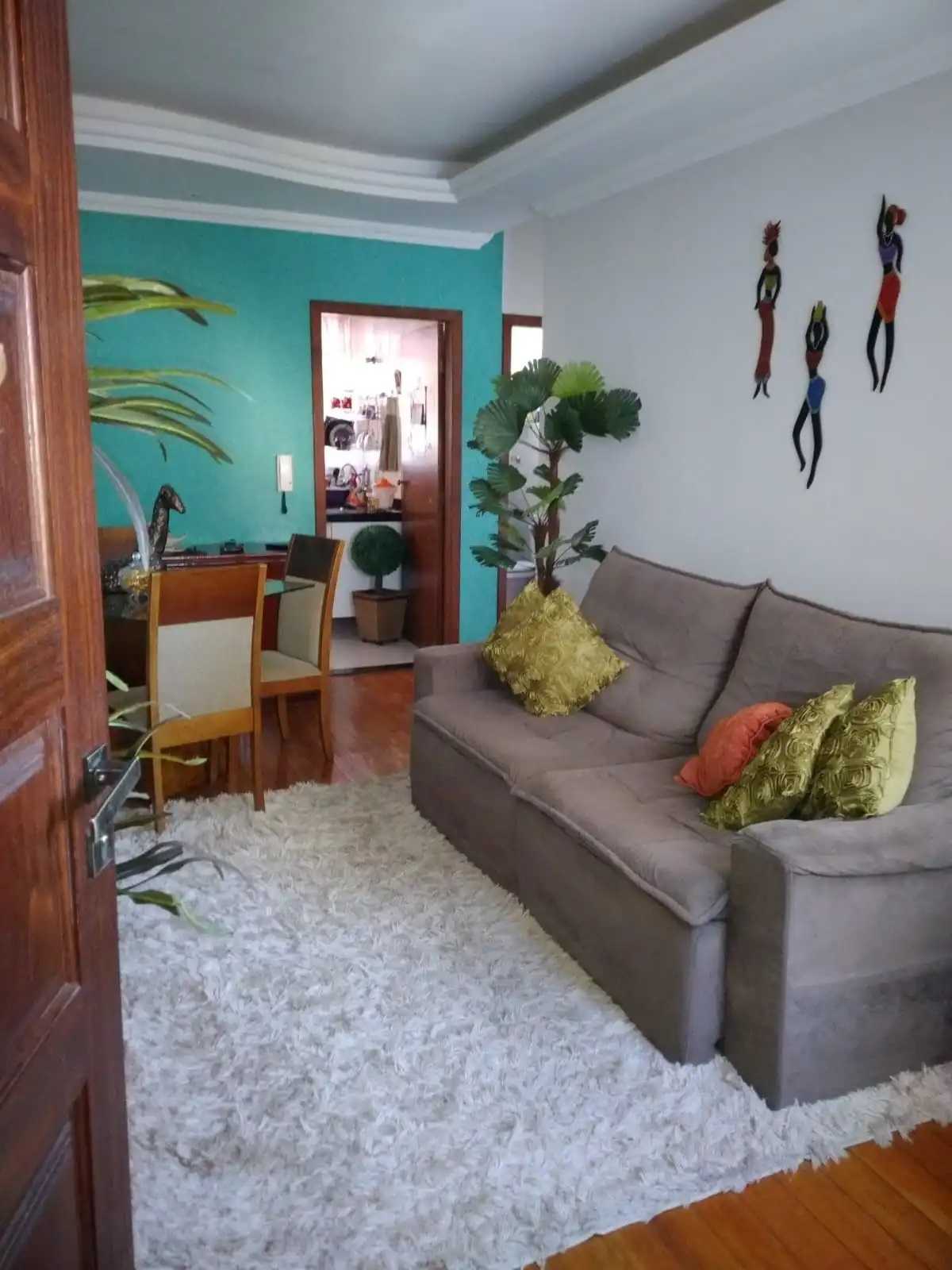 Apartamento à venda com 3 quartos, 79m² - Foto 1