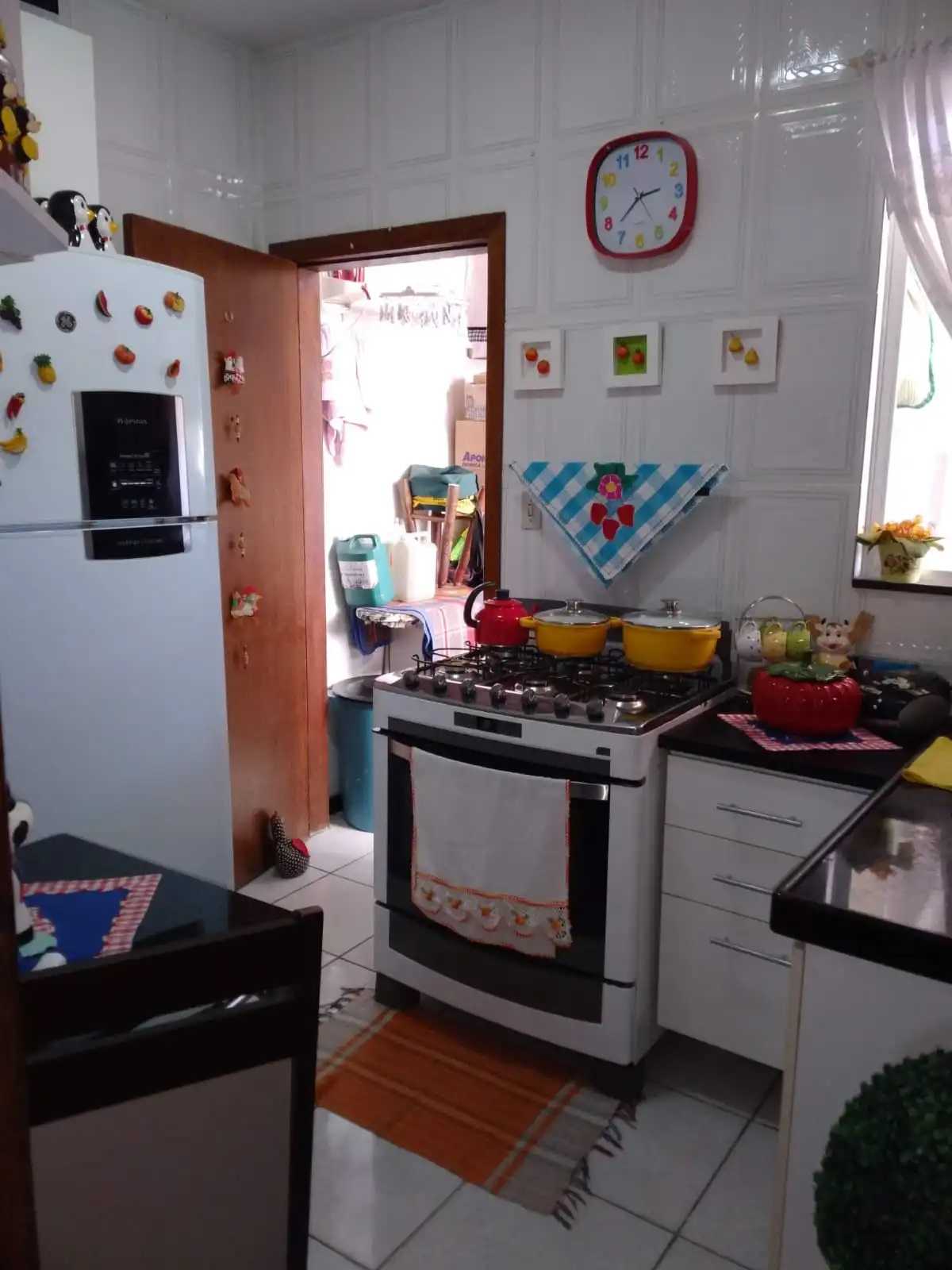 Apartamento à venda com 3 quartos, 79m² - Foto 3