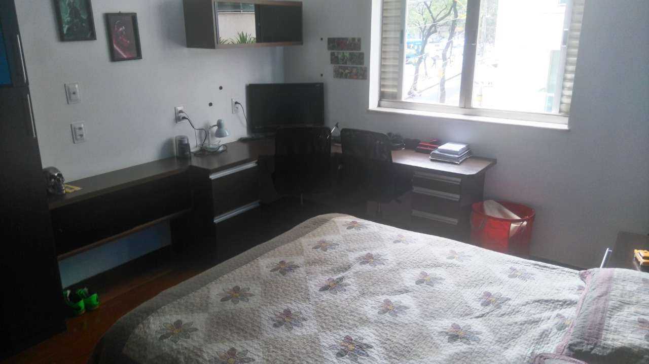 Apartamento à venda com 4 quartos, 280m² - Foto 2